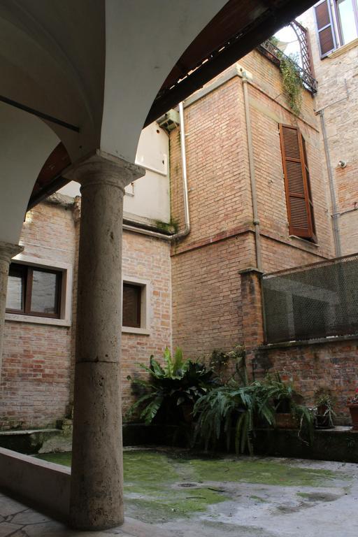 B&B Palazzo Migliani Ascoli Piceno Luaran gambar