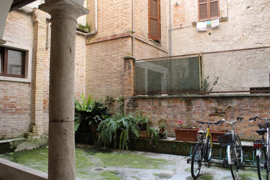 B&B Palazzo Migliani Ascoli Piceno Luaran gambar